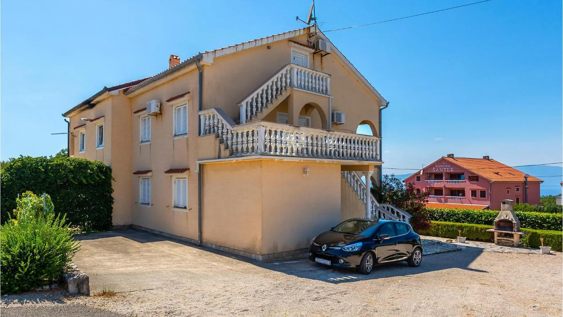 Lovely Apartment In Rasopasno With Kitchen Croatia